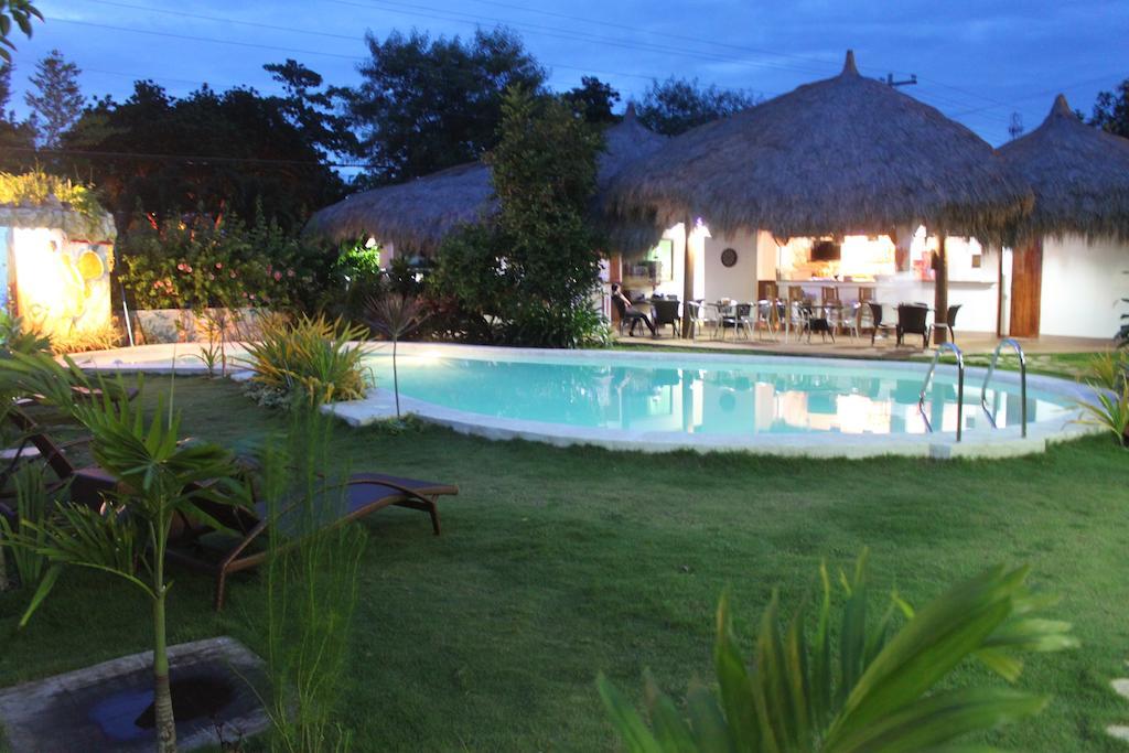 Vanilla Sky Dive Resort Bolod  Exterior foto
